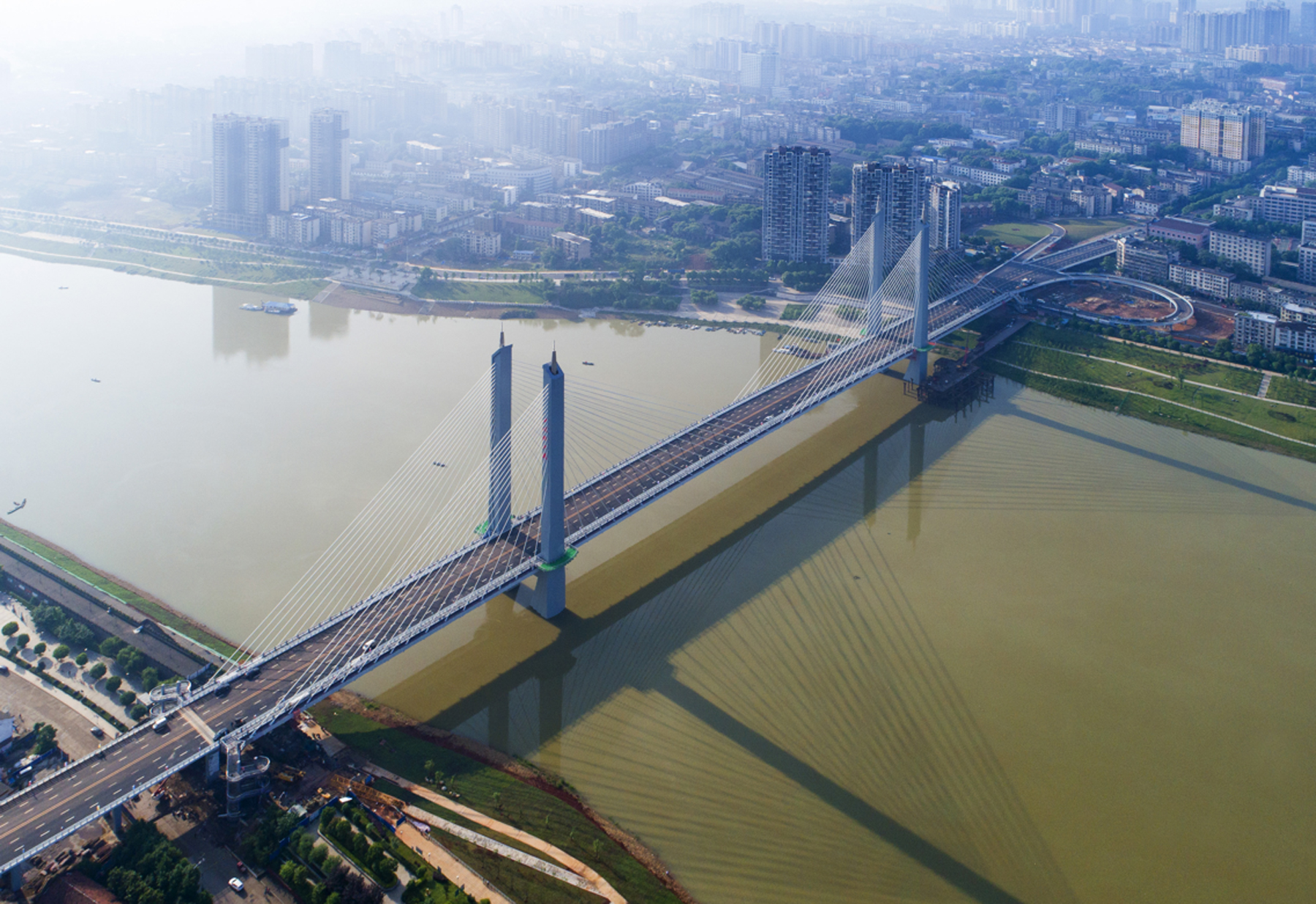 S230資陽區楊林坳至桃江縣高橋公路(lù)改建工程資江雷公岩特大橋施工監控